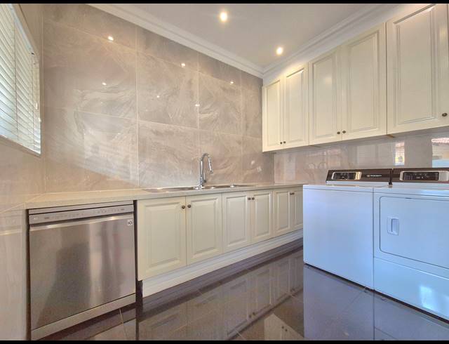 3 BEDROOM HOUSE FOR SALE IN HELDERWYK